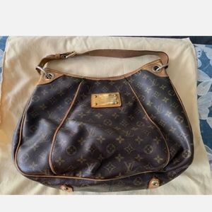 Louis Vuitton Galliera PM